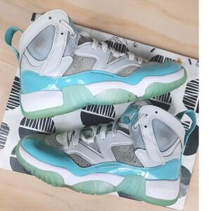 Jordan Jumpman Two Trey Ice Blue White Patent Leather Sneakers tropical Womens 7